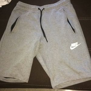 N I K E✅Men's Shorts (M)
